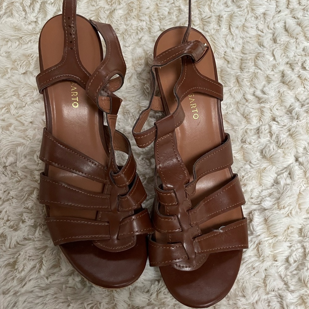 Franco Sarto size10 Wedges